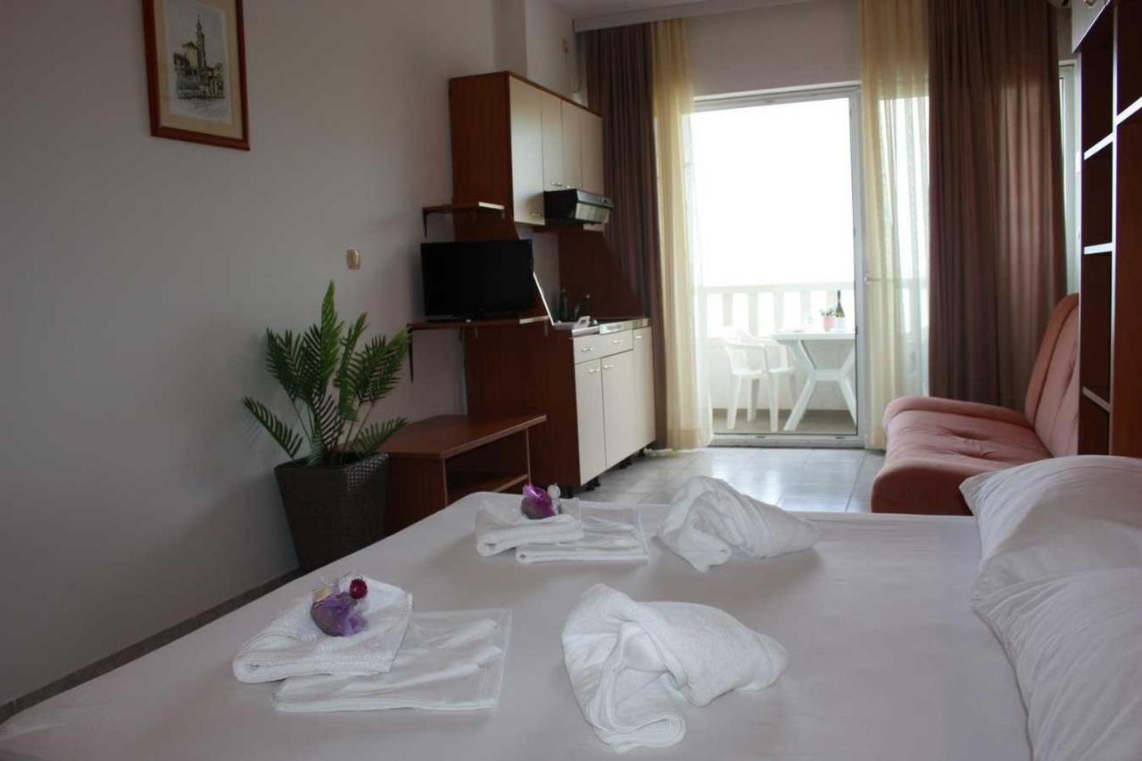 Villa Dvor Apartments Omiš Extérieur photo