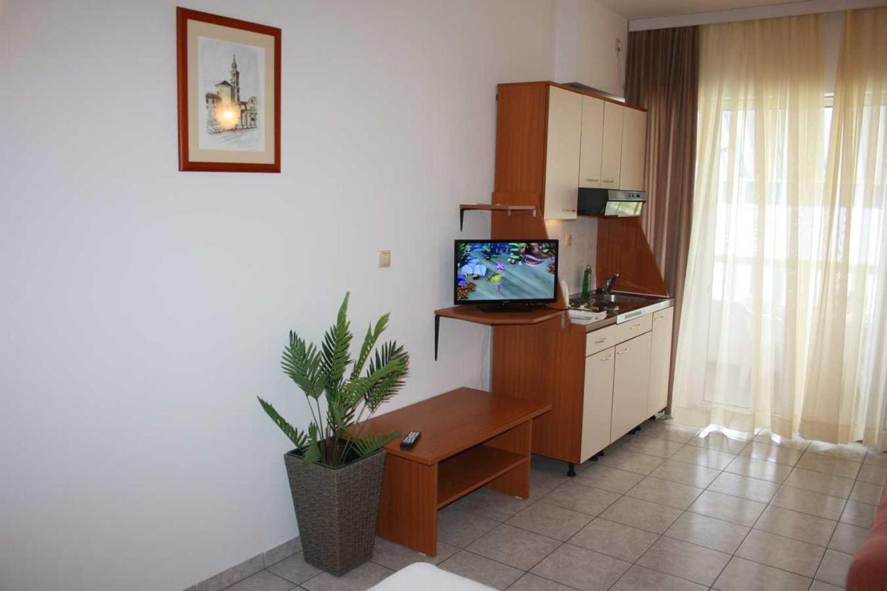 Villa Dvor Apartments Omiš Extérieur photo